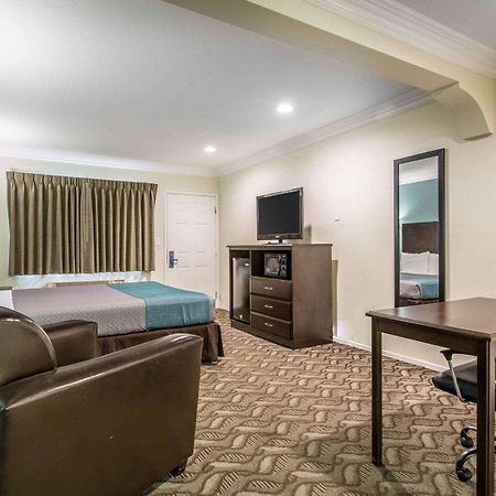 Rodeway Inn & Suites Inglewood Buitenkant foto