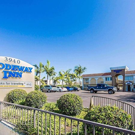 Rodeway Inn & Suites Inglewood Buitenkant foto
