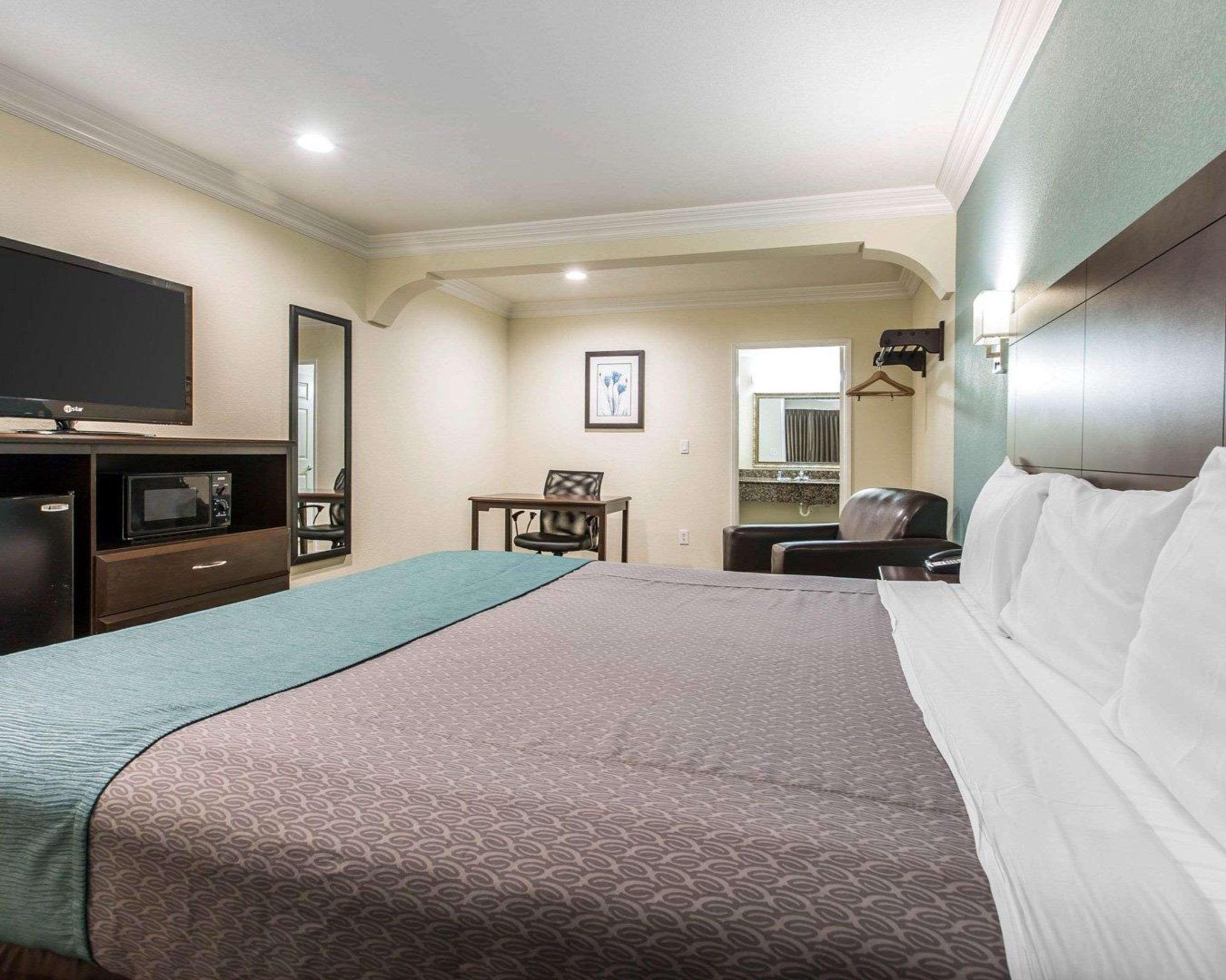 Rodeway Inn & Suites Inglewood Buitenkant foto