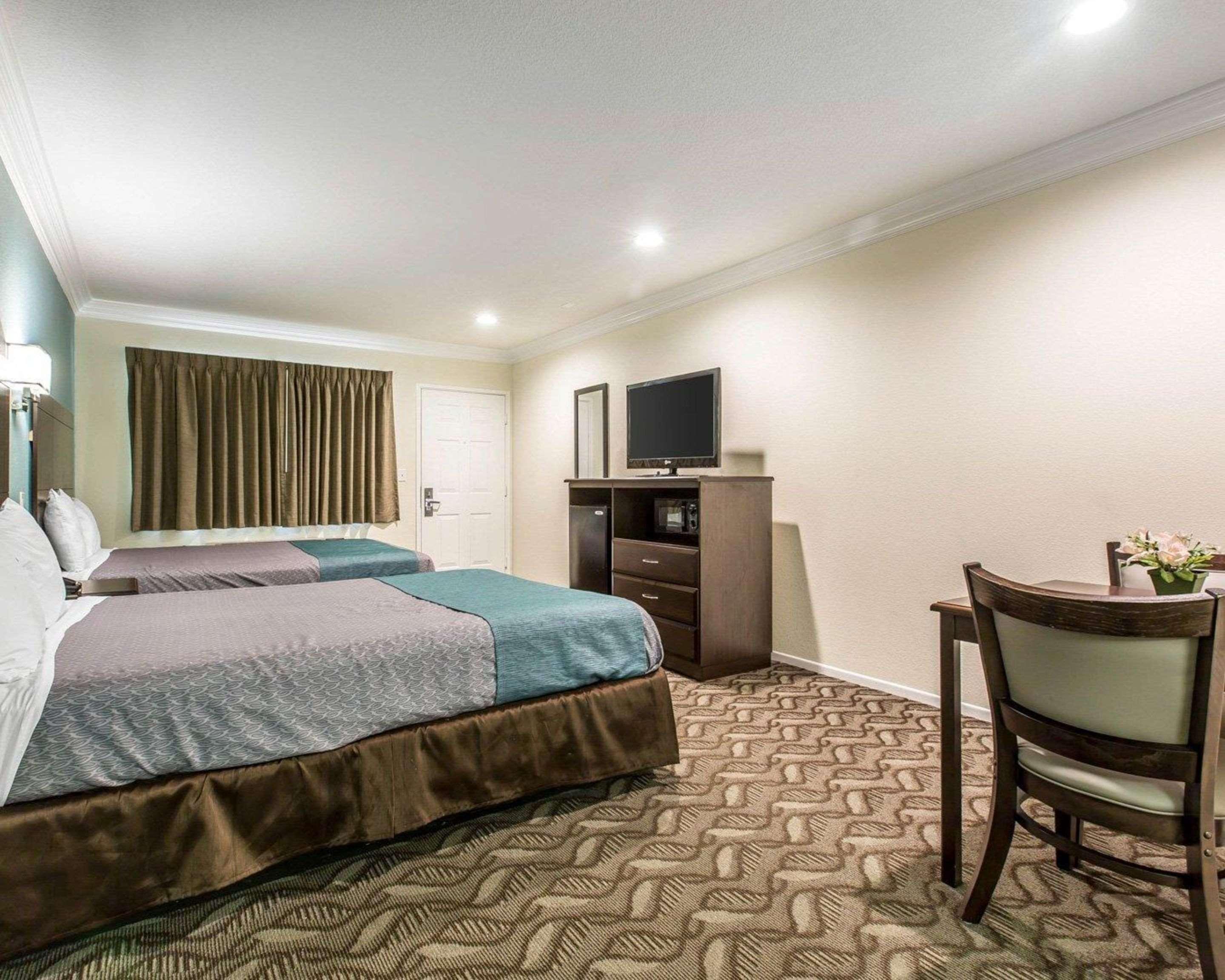 Rodeway Inn & Suites Inglewood Buitenkant foto