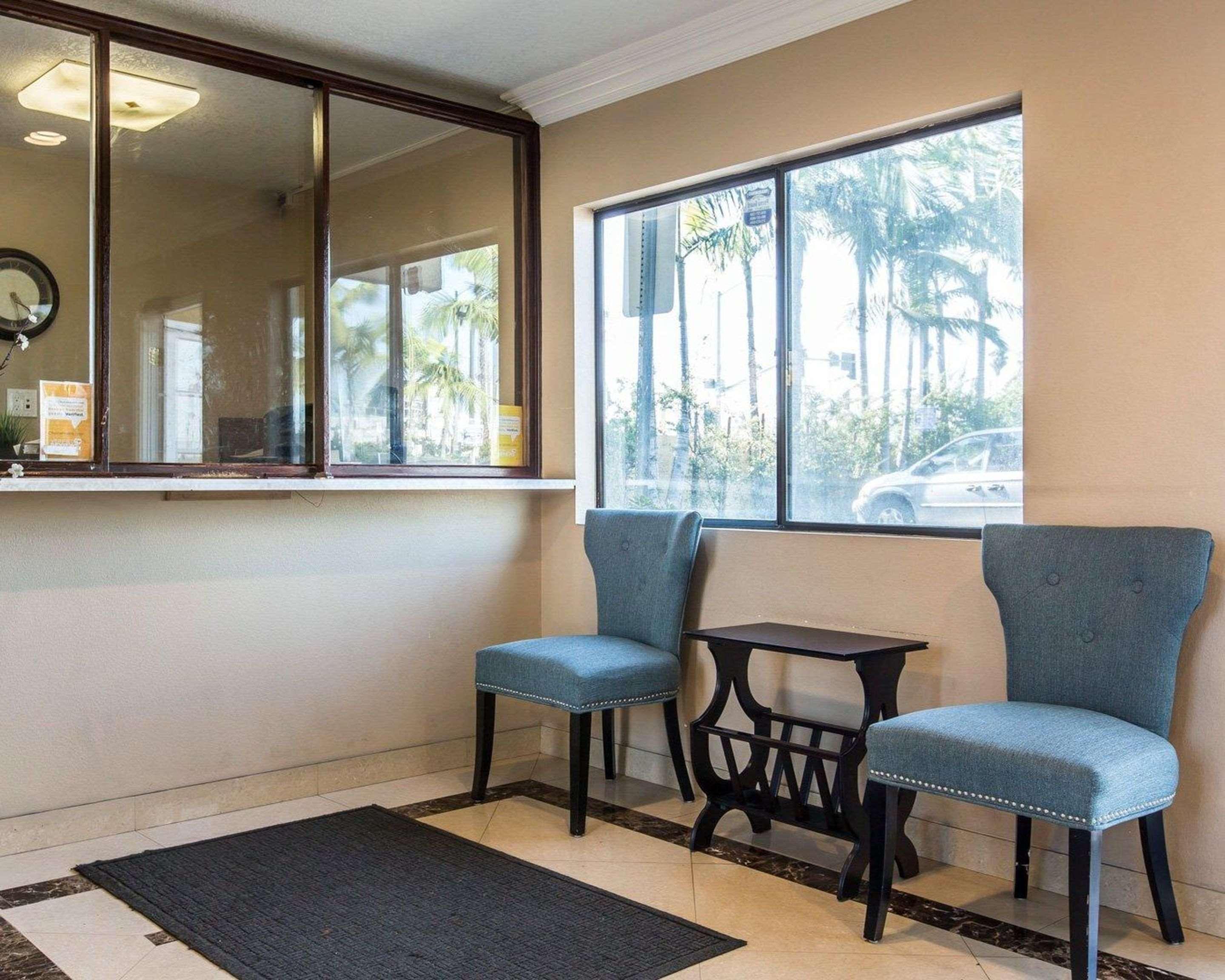 Rodeway Inn & Suites Inglewood Buitenkant foto